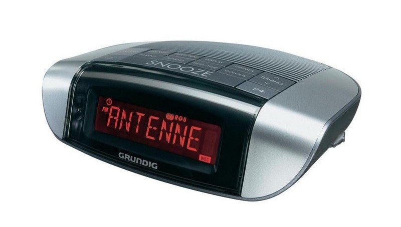 Grundig Sonoclock 660 Radio Clock