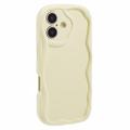 iPhone 16 Plus Candy Color Wavy TPU hoesje - Geel