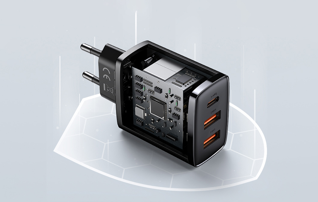 Baseus Compact Snellader 30W - USB-C PD, 2xUSB - Wit